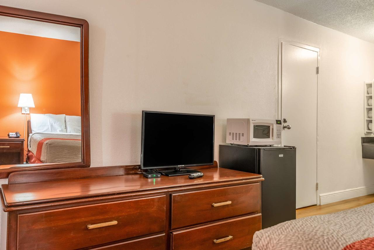 Motel 6-Natchitoches, La Exteriör bild